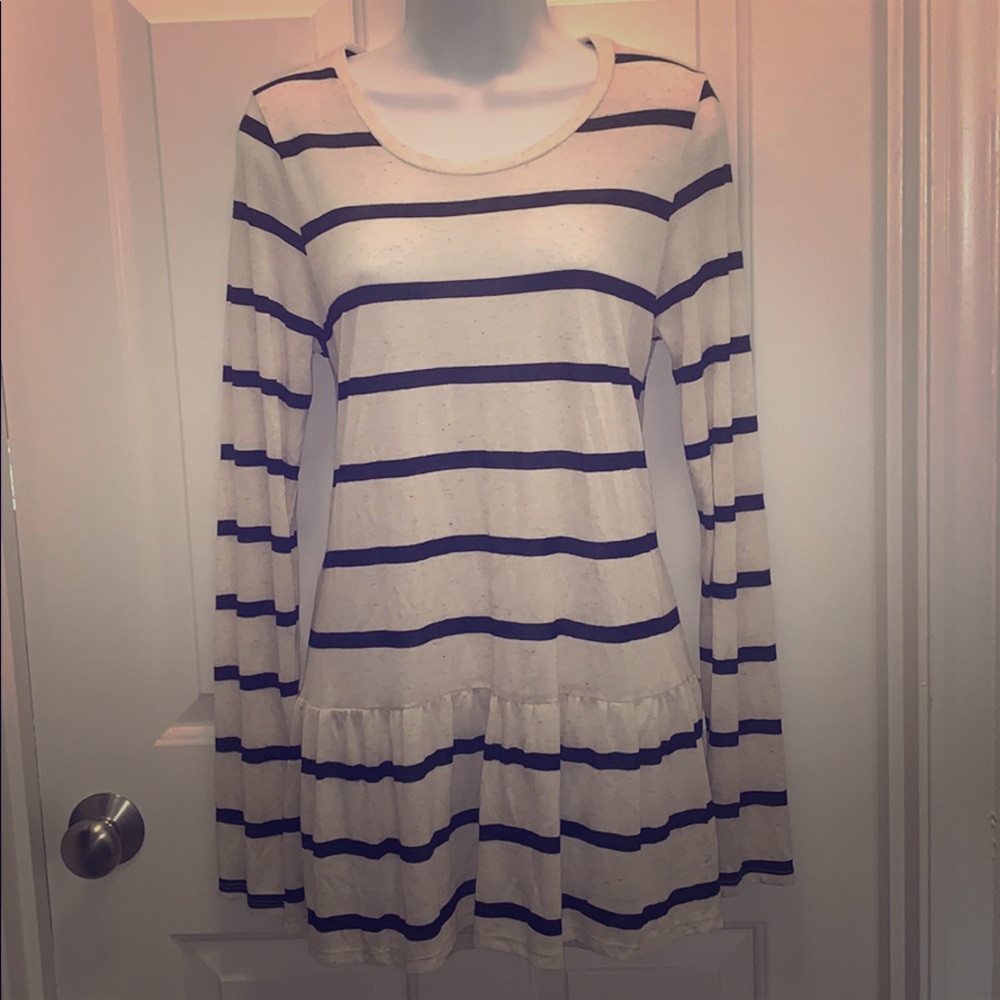 Xhilaration Long Sleeve Top